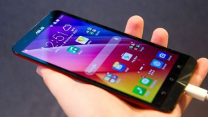 Asus ZenFone 2 Laser Ön
