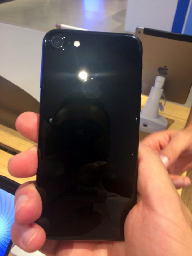 iphone-7-24