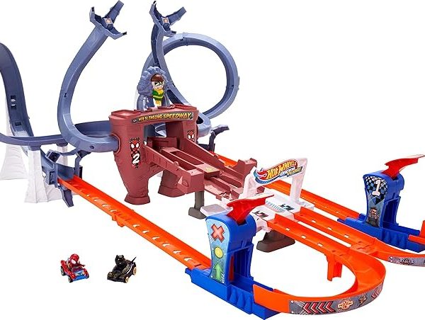 (%58.03) Hot WHeeLS Racerverse Marvel Pist Seti