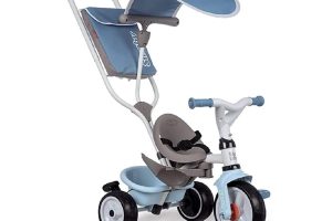 🛍️ Smoby, 741400, Evrimsel Üç Tekerlekli Bisiklet, Sessiz Tekerlekler, Kafalık, Emniyet Kemeri, Park Freni, Korna, Geri Çekilebilir Ayak Dayama Yeri, 360° Güneşlik, Çanta, Serbest Tekerlek Sistemi