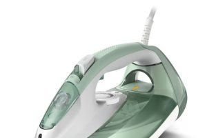Philips 7000 Series Azur Buharlı Ütü, 2600W Güç, 220g Buhar, Damlama Önleme Sistemi, SteamGlide Plus Taban, 300ml Su Haznesi (DST7012/70)