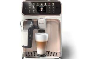Philips 5500 Serisi LatteGo Tam Otomatik Espresso Makinesi 20 Sıcak ve Soğuk İçecek, Renkli Dokunmatik Ekran, Beyaz Roze Renk, QuickStart, SilentBrew Teknolojisi (EP5543/80)