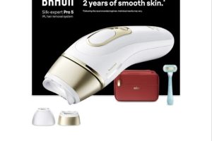 Firsat: Braun IPL Silk expert Pro 5, Evde Lazerle Tüy Alma, Çanta, Gillette Venus, 2 Başlık, PL5221