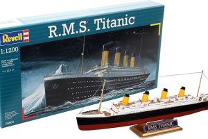 (%63.31) Revell Model Kit R.M.S. Titanic 1:1200 5804