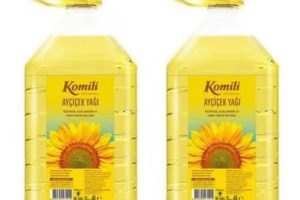 Komili Ayçiçek Yağı Dar Ağız, Pet Şişe, 4 Lt (2 paketi)