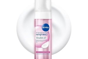 🛍️ NIVEA Yüz Yıkama Köpüğü Yatıştırıcı 150 ml, Kuru Ciltler, Derinlemesine Yüz Temizleme, Doğal Badem Yağı ile Cilt Bakım