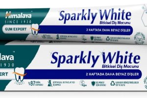 Himalaya Since 1930 Işıltılı Beyazlık Bitkisel Beyazlatıcı Diş Macunu, Florürsüz, Parabensiz, Bitkisel Enzim, 75 ml