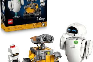 LEGO ǀ Disney ve Pixar WALL-E ve EVE 43279 – Film Sever Yetişkinler için Dekoratif ve Koleksiyonluk Animasyon Film Karakterleri Model Yapım Seti, Yaratıcı Hediye Fikri (811 Parça)