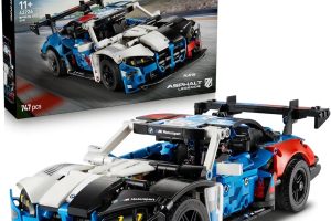 LEGO Technic BMW M4 GT3 EVO Yarış Arabası 42226-11 Yaş ve Üzeri Çocuklar için Direksiyon, 6 Silindirli Motor ve Açılır Kapılar İçeren Yaratıcı Oyuncak Yapım Seti, Çocuklara Hediye Fikri (747 Parça)