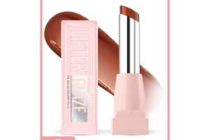 🛍️ Maybelline New York Lifter Glaze Shea Yağı ve Hyalüronik Asit içeren Renkli Dudak Balmı   09 Latte Crush