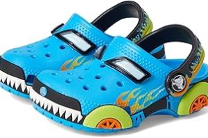 Crocs Classic I AM Bat Clog K SandaletUnisex Çocuk — %39 İndirim | Amazon TR Fırsatı