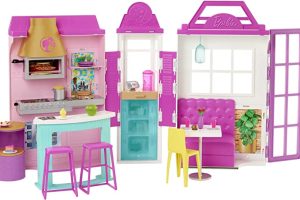 (%73.61) Barbie’nin Restoranı Oyun Seti, 30’dan Fazla Parçası ve 6 Farklı Oyun Alanı İle, 3-7 Yaş Arası Kızlar İçin GXY72, Çok Renkli