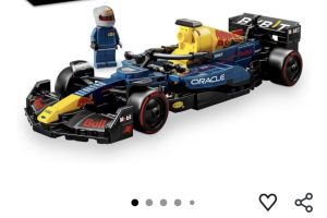 LEGO Speed Champions Oracle Red Bull Racing RB20 F1 Yarış Arabası 77243 – Yetişkinler için Koleksiyonluk Sürücü Minifigürü ve Orijinal Detaylar İçeren Koleksiyonluk Model Yapım Seti (251 Parça)