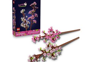 🛍️ LEGO Kiraz Çiçekleri Kutlama Hediyesi 40725 – 8 Yaş ve Üzeri Çocuklar için Doğum Günü Hediyesi Fikri, Pastel Tonlarda Çiçeklerle Kaplı 2 Dal İçeren Dekoratif Yaratıcı Oyuncak Yapım Seti (430 Parça)