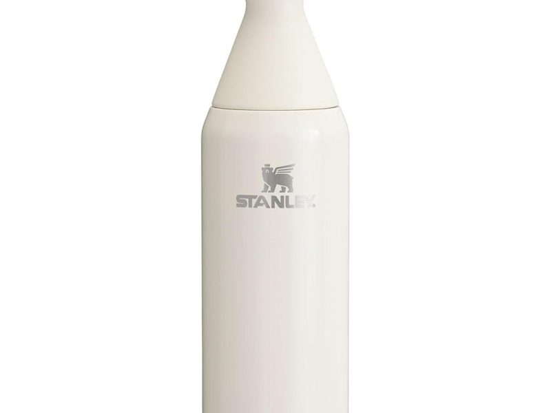 🛍 Stanley All Day Slim Soğuk Su Şişesi Termosu, 0.60 Litre, Krem
