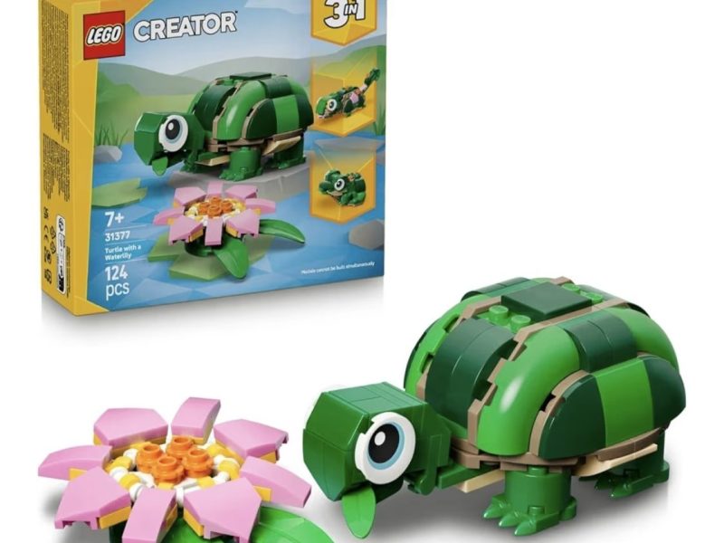 LEGO Creator 3’ü 1 Arada Kaplumbağa ile Nilüfer Çiçeği 31377