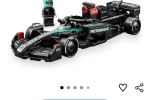 LEGO Speed Champions Mercedes-AMG F1 W15 Yarış Arabası 77244 | 10 Yaş ve Üzeri Kız ve Erkek Çocukları için Sürücü Minifigürü İçeren Oyuncak Yapım Seti, Hediye Fikri (267 Parça)