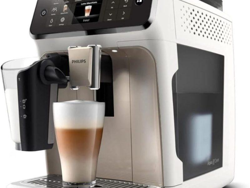 Philips 5500 Serisi LatteGo Tam Otomatik Espresso Makinesi, 20 Sıcak ve Soğuk İçecek, Renkli Dokunmatik Ekran, SilentBrew Teknolojisi (EP5543/90)