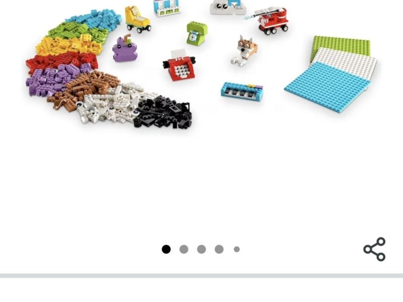 LEGO Classic Yaratıcı Yapım ve Oyun Kutusu 11044 | 5 Yaş ve Üzeri Kız ve Erkek Çocukları için Köpek ve Gökkuşağı İçeren Oyuncak Yapım Seti, Hediye Fikri (750 Parça)