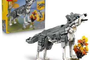 LEGO Creator 3ü 1 Arada Orman Hayvanları: Gri Kurt 31393  8 Yaş ve Üzeri Çocuklar için Kurt, Şahin veya Rakun Olarak İnşa Edilebilen Oyuncak Yapım Seti, Hediye Fikri (657 Parça) LEGO Creator