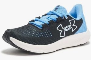 Under armour kadın koşun ayakkabısi