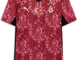 Galatasaray 2025/26 Üçüncü Erkek Kırmızı Futbol Forması 77981303 — %36 İndirim | Amazon TR Fırsatı