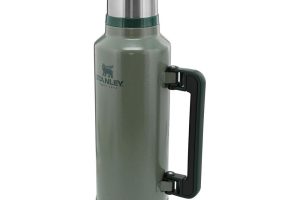 STANLEY Classic Legendary Vakumlu Termos 1.9 Litre – Yeşil (Hammertone Green) | Paslanmaz Çelik