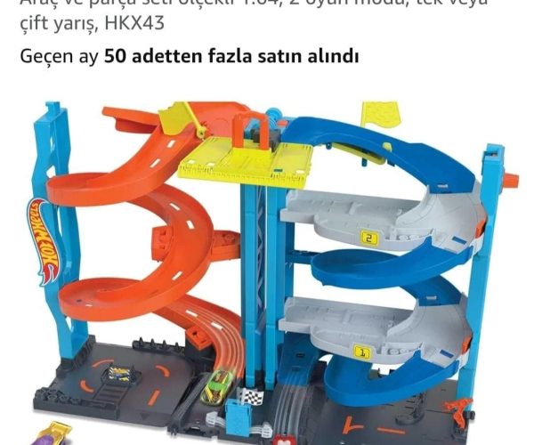 Hot Wheels®️ Heyecanlı Yarış Kulesi | Araç ve parça seti ölçekli 1:64, 2 oyun modu, tek veya çift yarış, HKX43