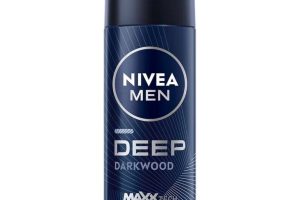 NIVEA MEN Erkek Sprey Deodorant Deep Darkwood 150ml, 72 Saat Anti-Perspirant Ter ve Ter Kokusuna Karşı Koruma, Maskülen Koku,Aktif Karbon
