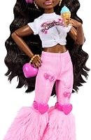 Barbie Rüya Arkadaşlar bebek ve aksesuarları, eklemleri bükülebilen, koyu kahverengi saçlı, Patenci Barbie ‘Brooklyn’ bebek, müzik ve video temalı 9 parça, JFX97 — %40 İndirim | Amazon TR Fırsatı