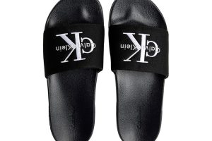 🛍️ Calvin Klein ESS SLIDE CV WN Kaykay AyakkabısıKadın