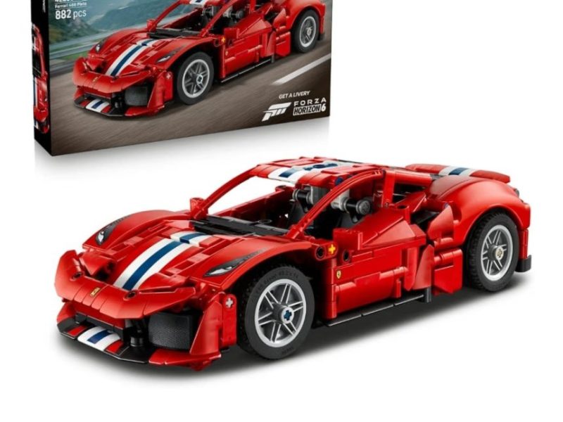 Lego Technic Ferrari 488 Pısta Araba 42235
