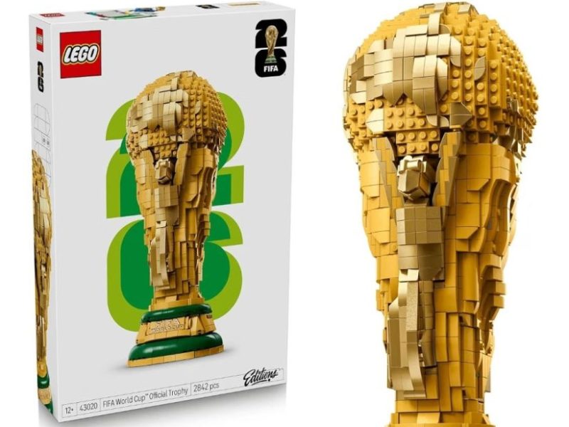 LEGO Editions FIFA Dünya Kupası Resmi Kupa 43020 | 12 Yaş ve Üzeri Çocuklar için 2 İnsan Figürü ve Levha İçeren Dekoratif Oyuncak Yapım Seti, Hediye