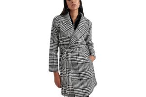 🛍️ DeFacto Kadın Regular Fit Kaşe Ekose Desenli Kaban