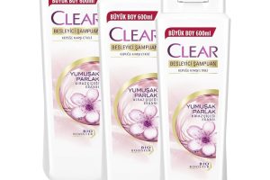 🚨 Clear Besleyici Şampuan Kepeğe Karşı Etkili Yumuşak ve Parlak Saçlar 600 ml (3 paketi) — %82 İndirim