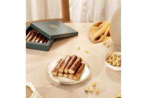 🛍️ Antep Pazarı Fındıklı Rulo Pestil, 240g, Hediyelik Özel Ambalajında